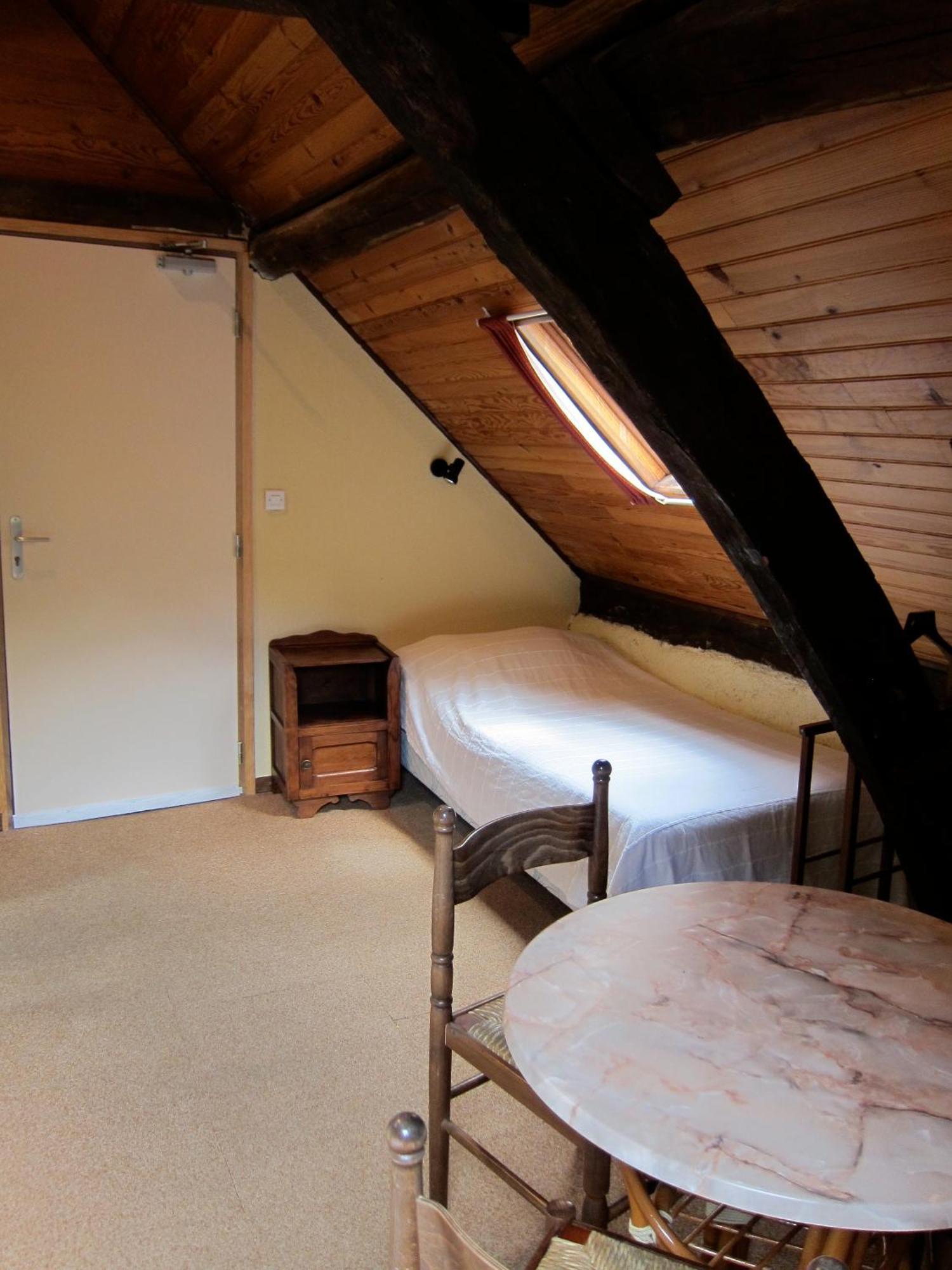 Auberge Des Deux Rivieres Seix 部屋 写真
