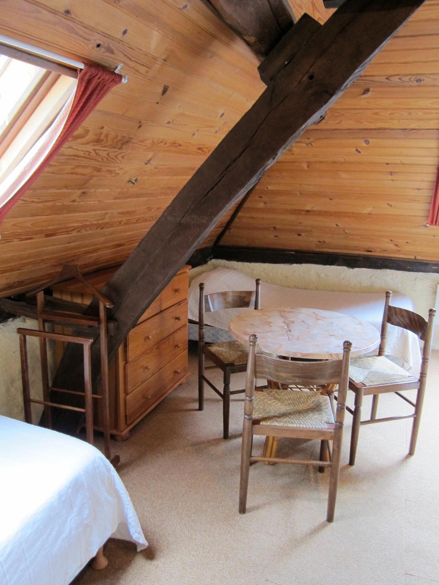 Auberge Des Deux Rivieres Seix 部屋 写真