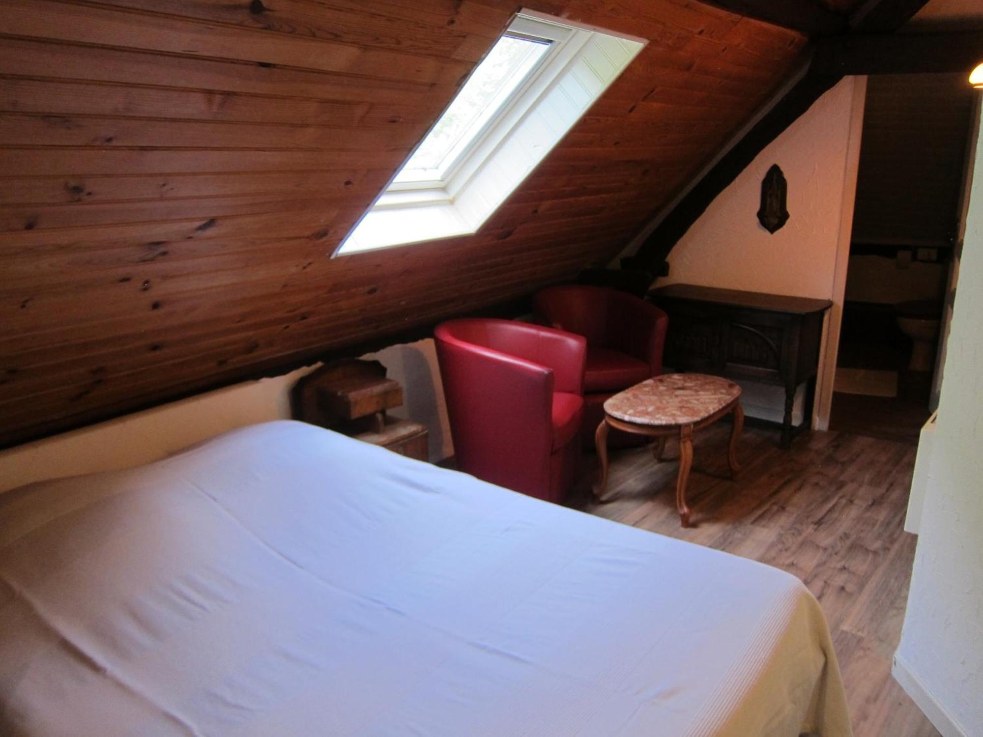 Auberge Des Deux Rivieres Seix 部屋 写真