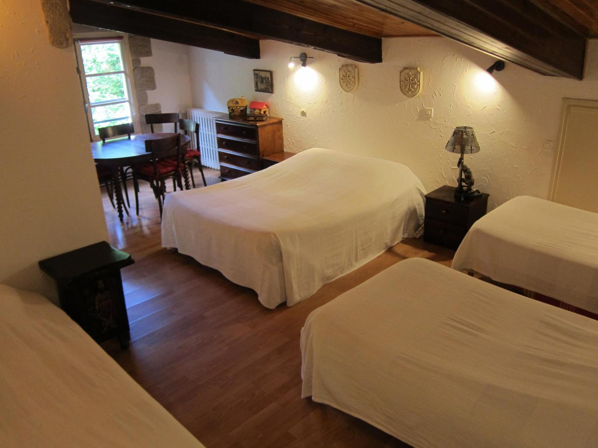 Auberge Des Deux Rivieres Seix 部屋 写真